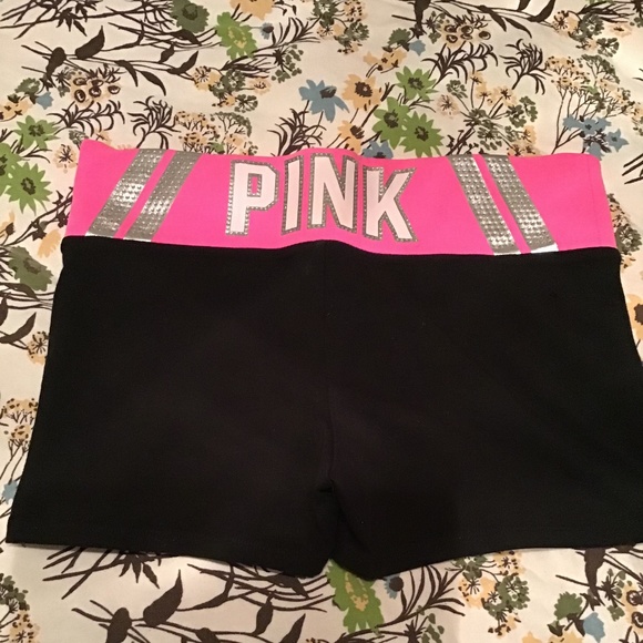 PINK Victoria's Secret Pants - Pink Victoria Secret yoga shorts